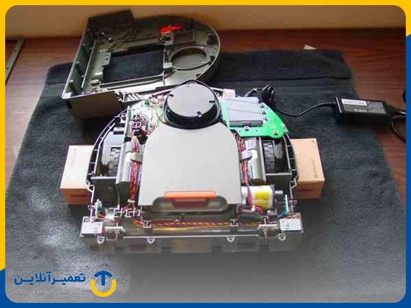 باز کردن جاروبرقی پارس خزر برای تعمیر موتور