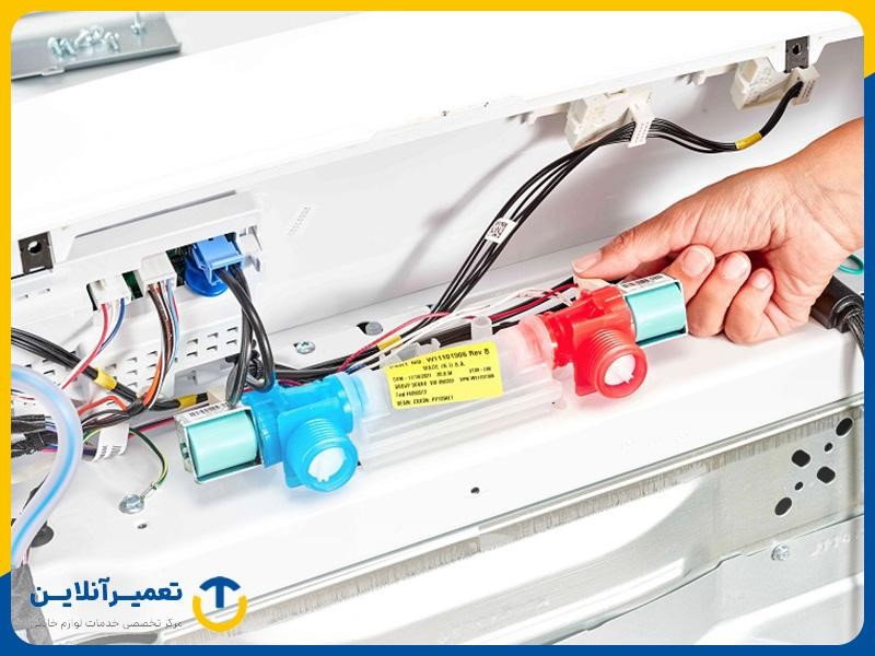 تنظیم آب در ماشین لباسشویی به وسیله شیر برقی