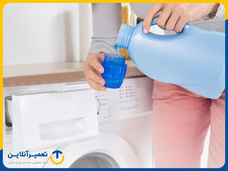 ریختن وایتکس در محفظه مخصوص؛ بهترین روش استفاده از این ماده